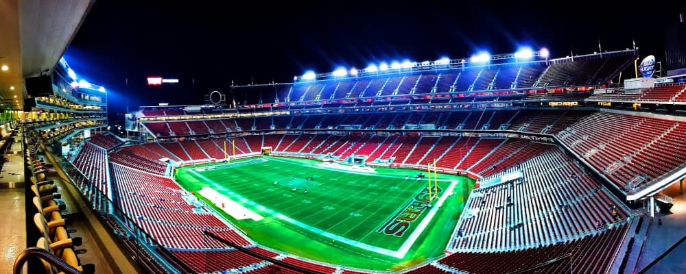 LED-stadium-lights-sports-lighting LED-stadium-lights-sports-lighting