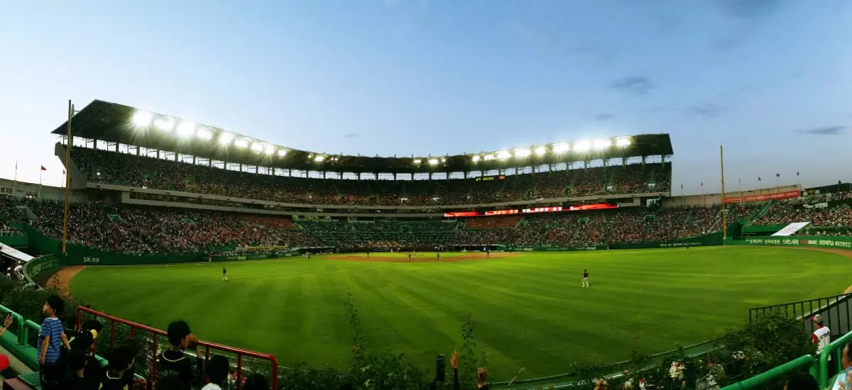 sports-field-lighting-outdoor-night