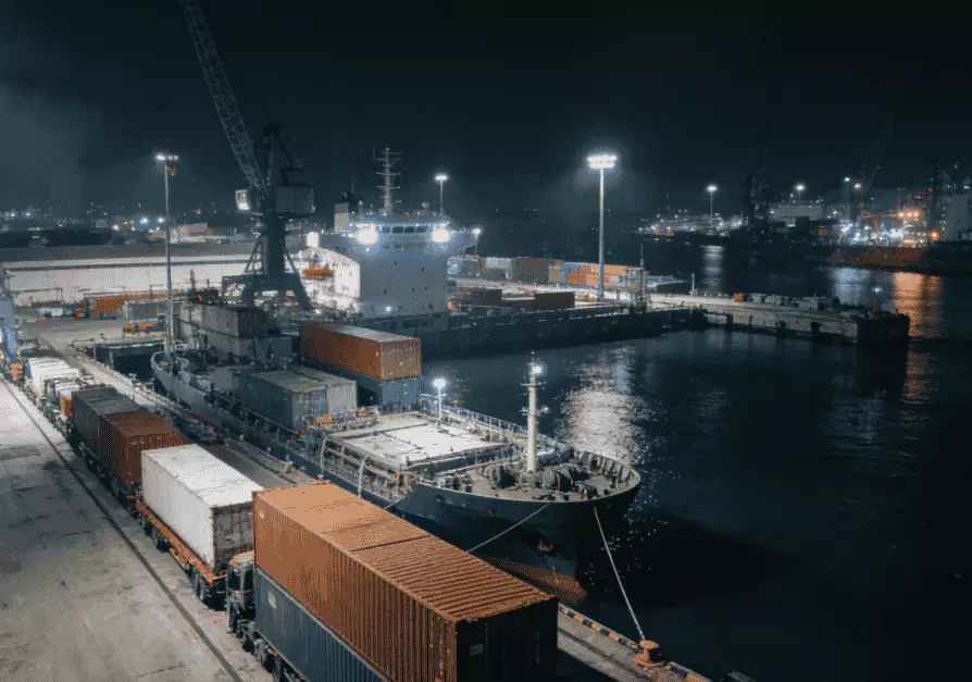 LED-floodlight-for-ports