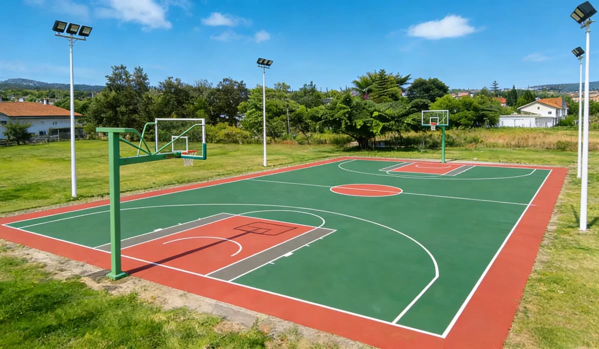 Wie wählt man die richtige Beleuchtung für ein Basketballfeld aus?